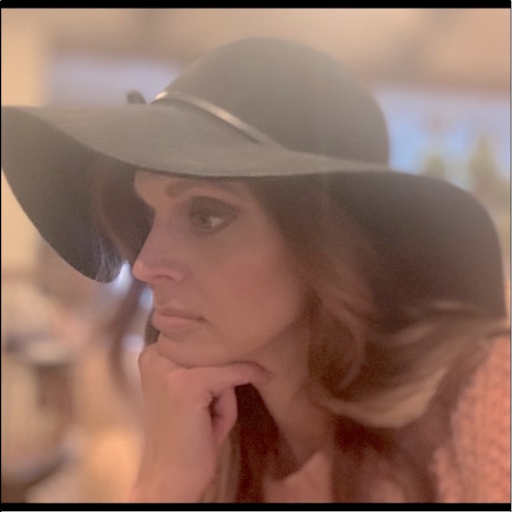Meet your Posher, Heather J